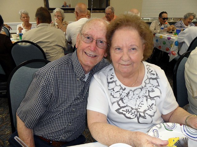 Les Downings 90th birthday Party - Slide 39