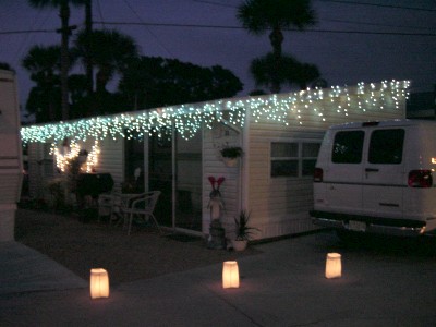 Christmas Luminaries at Gulf to Bay - 2003 - Slide 37