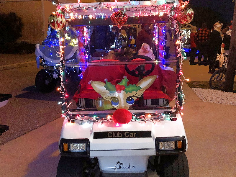 Christmas eve at Gulf to Bay 2022 - Slide 11