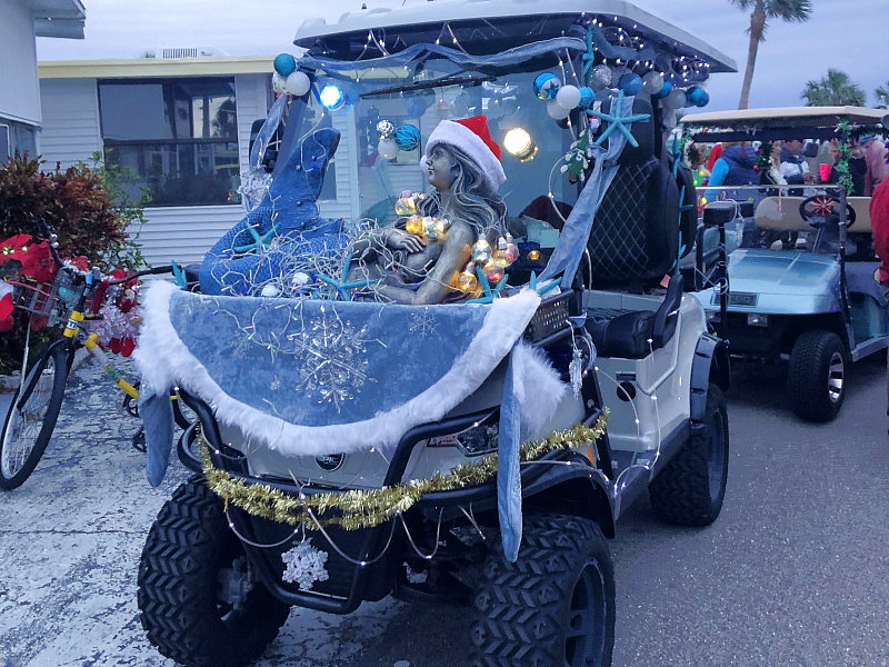 Christmas eve at Gulf to Bay 2022 - Slide 17