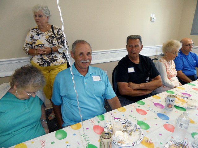 Les Downings 90th birthday Party - Slide 43