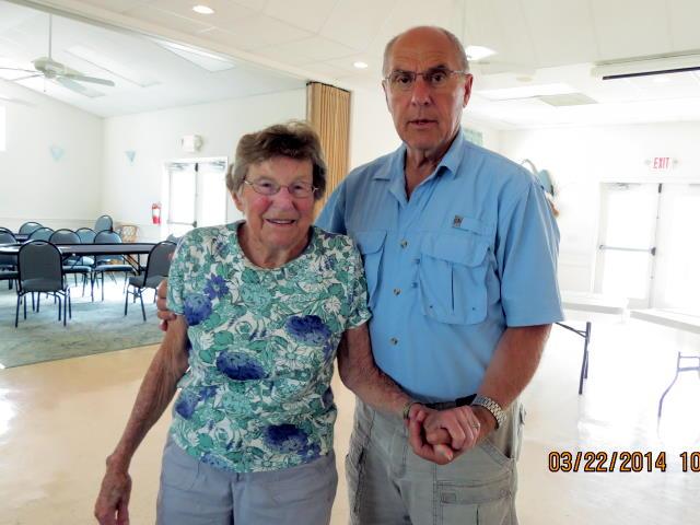 Coffee and Doughnuts with Muriel Lyon <br>
Photos by Nora Szabo - Slide 20
