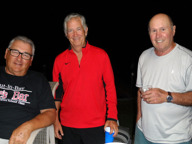 Tree Lighting & Party at the Bay 2019 <br> Photos by Rene Dube - Slide 14