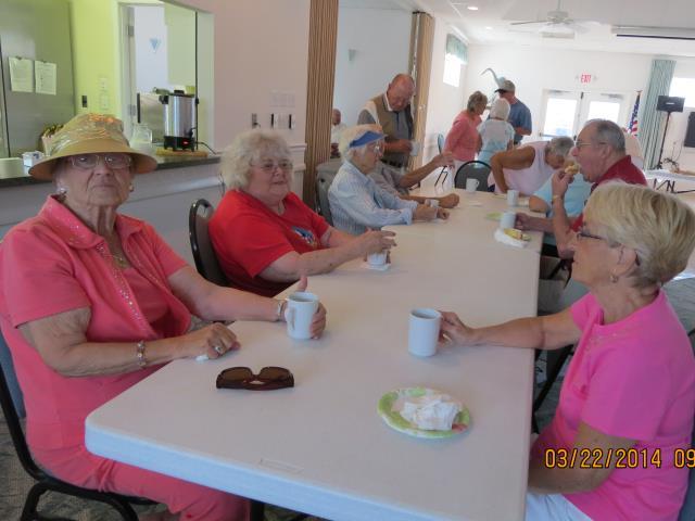 Coffee and Doughnuts with Muriel Lyon <br>
Photos by Nora Szabo - Slide 8