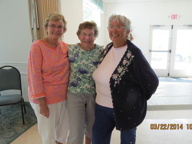 Coffee and Doughnuts with Muriel Lyon <br>
Photos by Nora Szabo - Slide 24