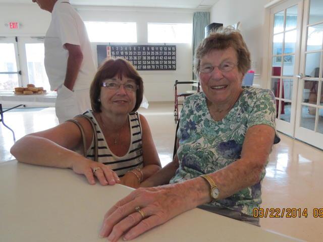 Coffee and Doughnuts with Muriel Lyon <br>
Photos by Nora Szabo - Slide 30