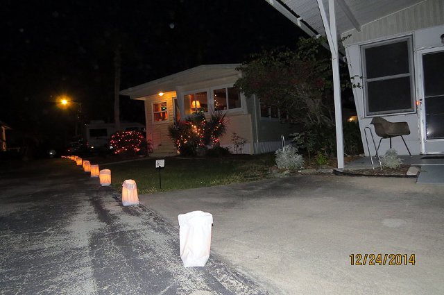 Christmas Eve 2014 <br> Photos by Nora Szabo - Slide 9